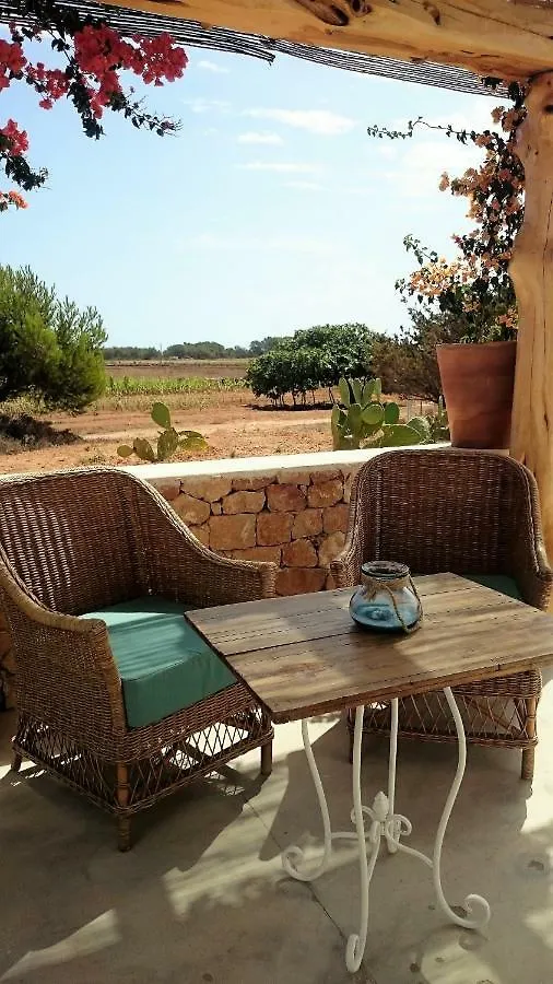 Holiday home Cansantidesmonestir La Mola